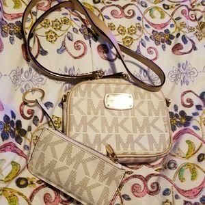 MICHAEL Kors set